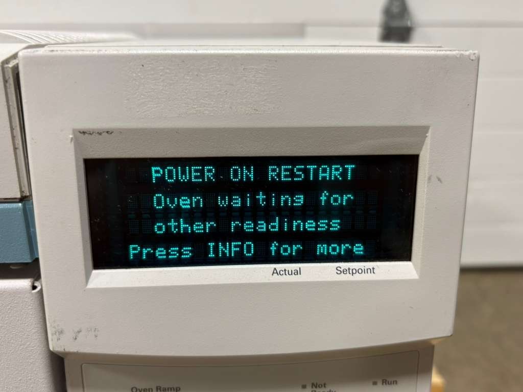 Agilent Technologies 6890N Gas Chromatograph Network GC System Part G1530N