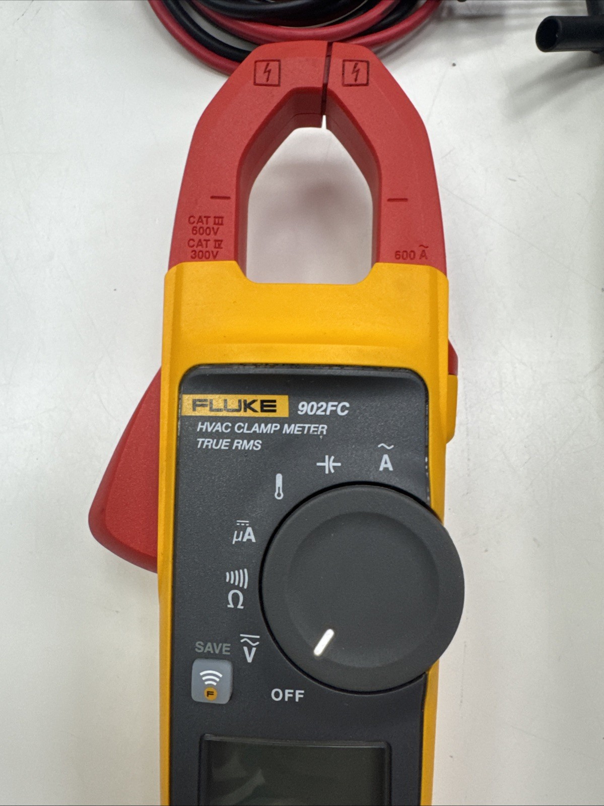 Fluke 902 FC True-RMS HVAC Clamp Meter AC Amp AC/DC Volt Contact Temperature