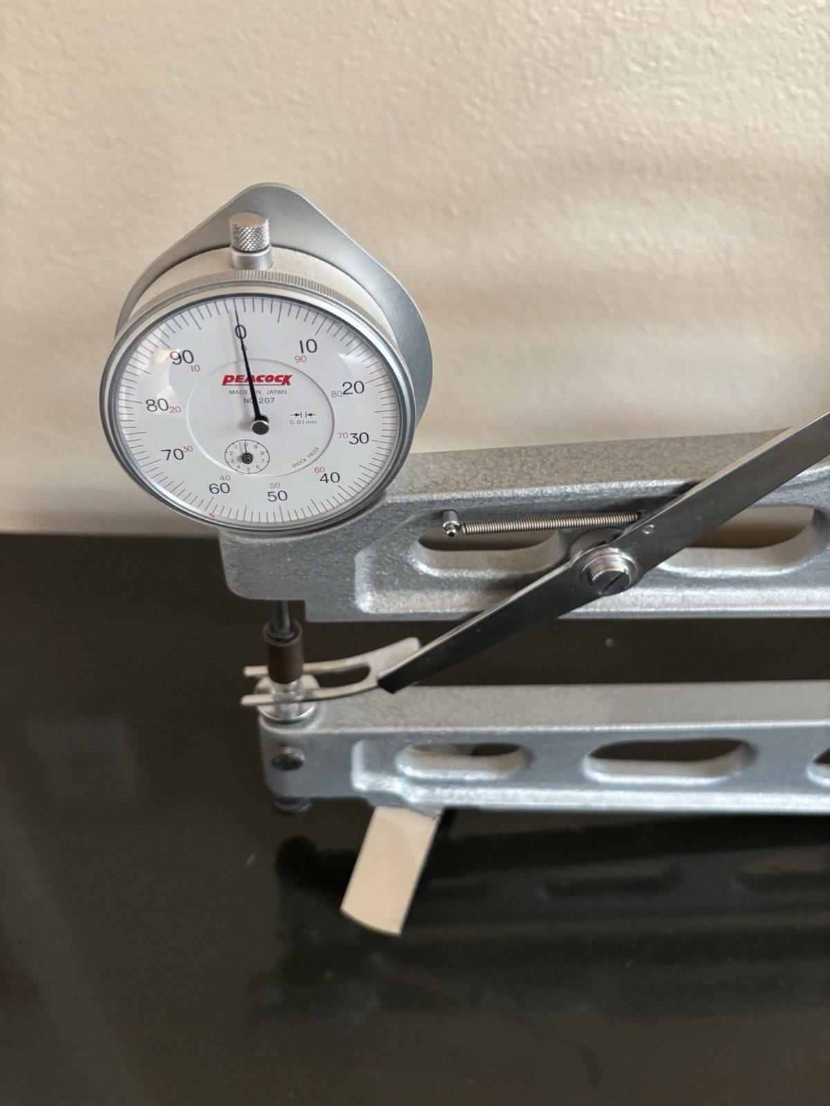 Peacock dial sheet gauge