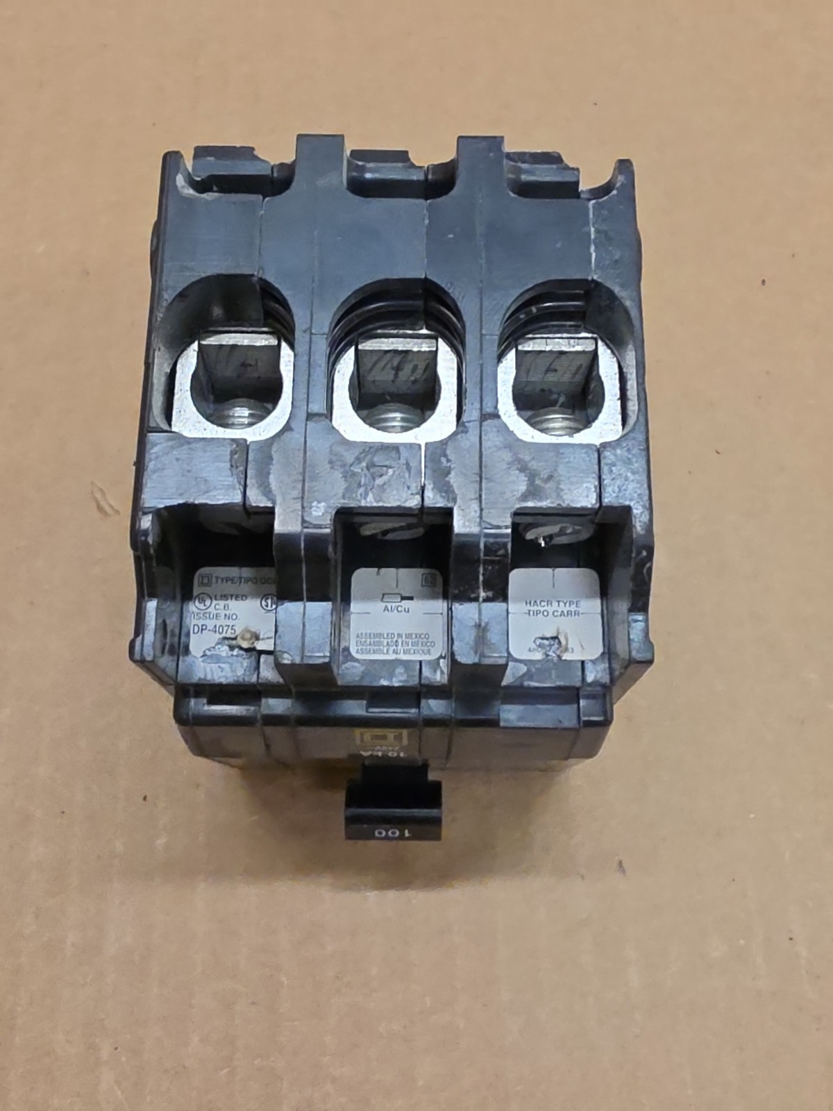 Square D QOB3100 Used