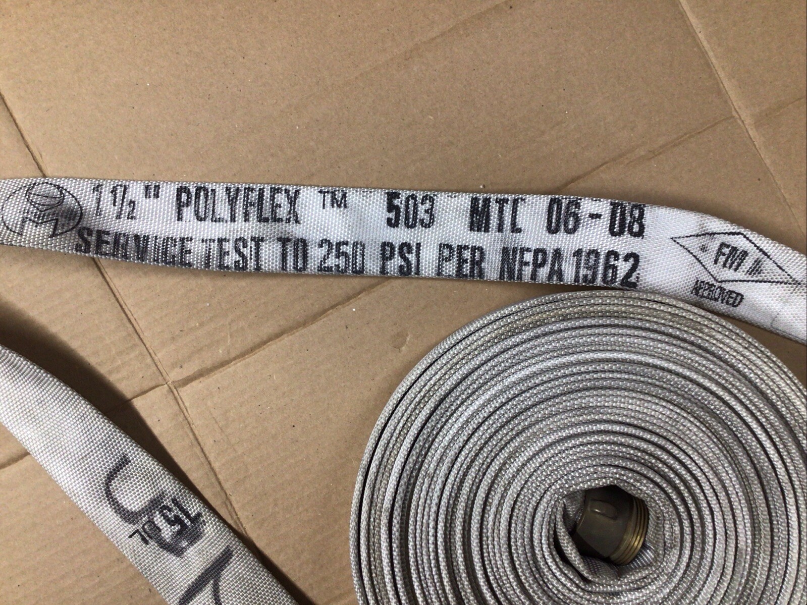 POLYFLEX 1-1/2″ X 75′ Single Jacket Fire Hose w/ 1-1/2″ NST Brass Couplings