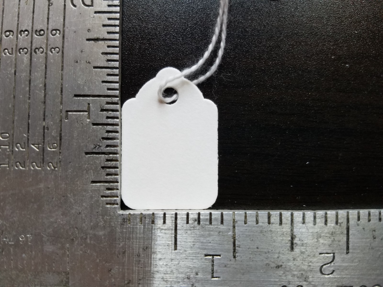 1000 Blank White Merchandise Price Tags with Strings Size #3 Retail Strung Label