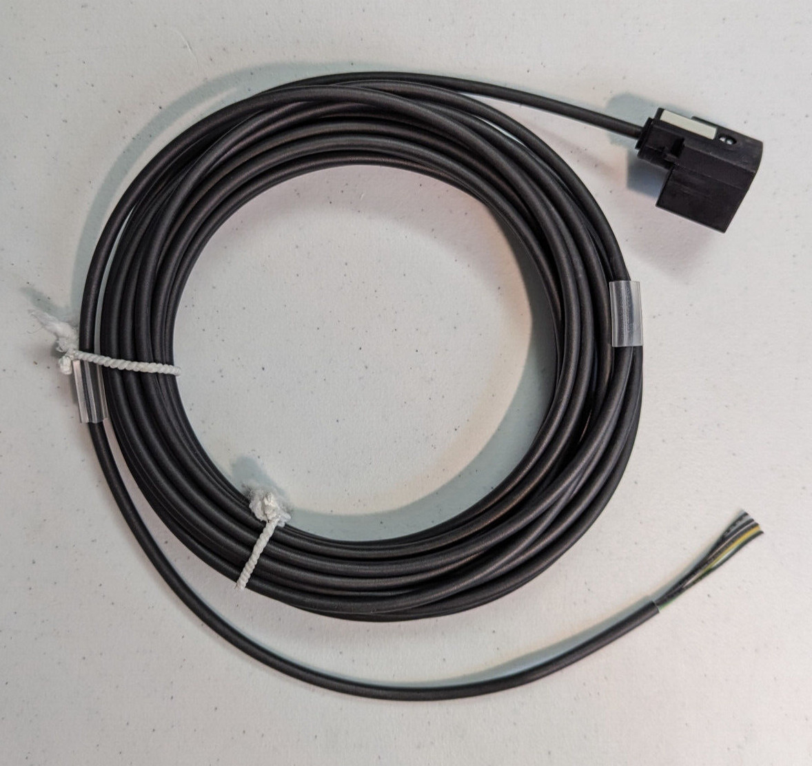 Phoenix Contact 1435111 SAC-5P-10 0-PUR/AD-2L Valve Cordset, 18MM DIN Type AD
