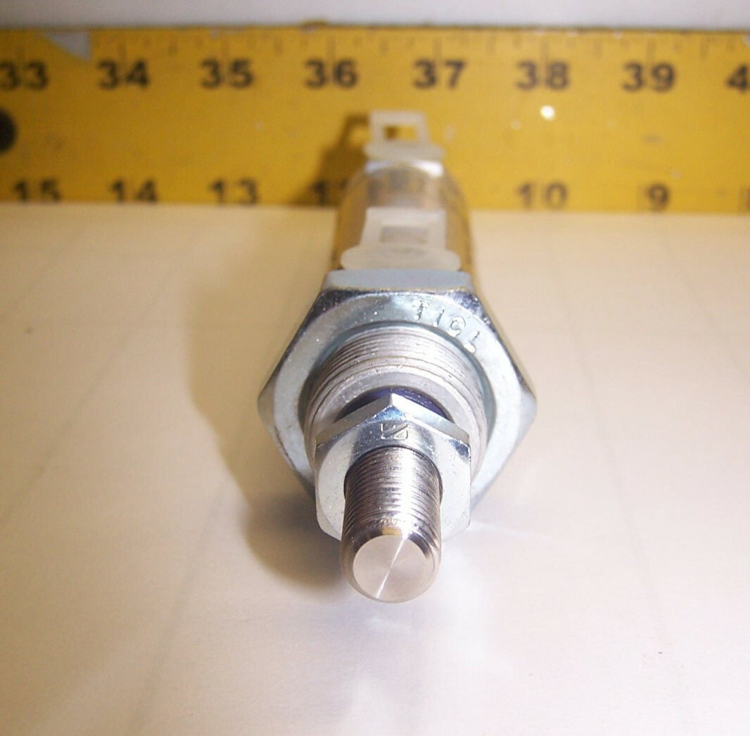 New Festo Single Rod Double Acting Cylinder 30mm Stroke DSN-25-30-P