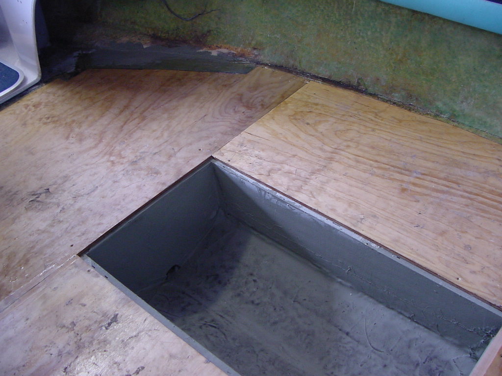 EPOXY RESIN 4 WOOD ROT REPAIR & CRACK SEALING -BOAT DECK FIBERGLASSING RESIN