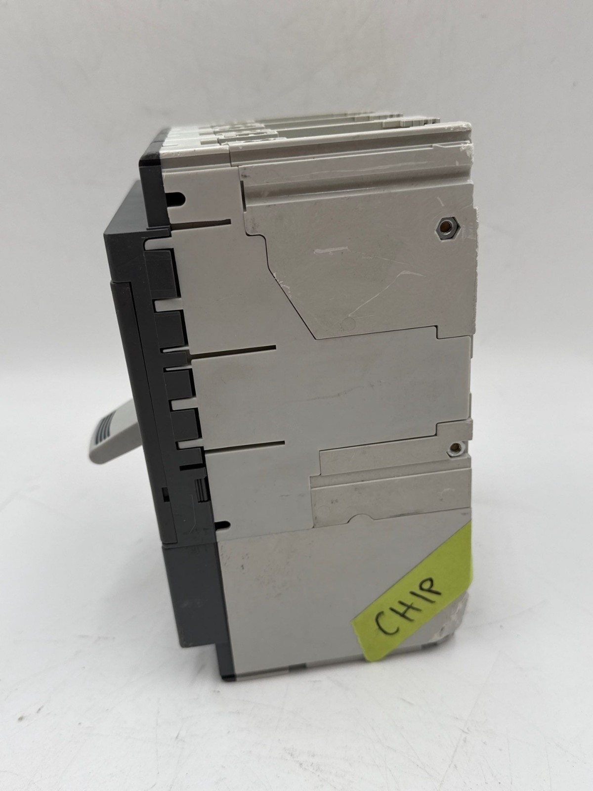 ABB XT5NU330ABFF000XXX Circuit Breaker 300A 3P 600V tmax XT5N 400 300 Amp 3 Pole
