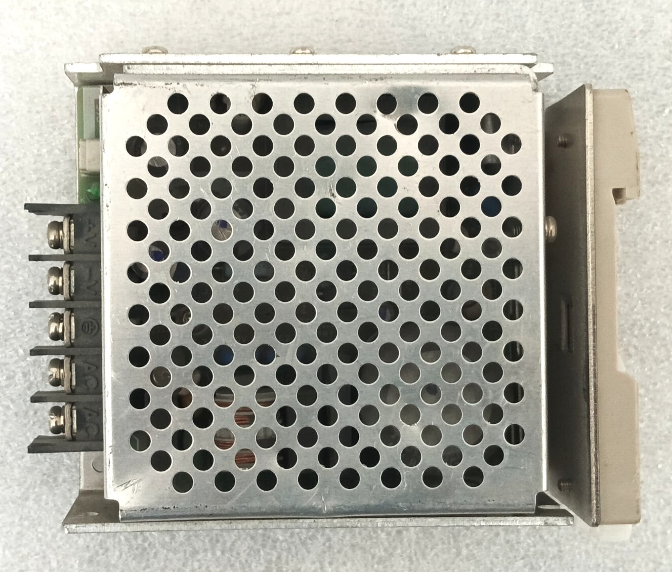 Omron S8JX-G05024CD Power Supply (Input AC100-240V 50/60Hz 1.4A Output DC24V 2.1