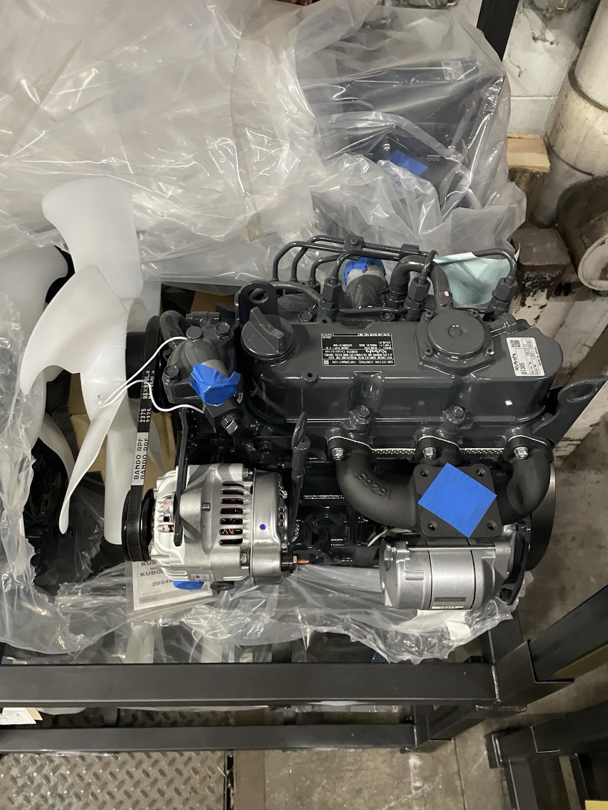 New Toro/ Kubota Engine 133-8083,1J991-24000 Model 1J99124000, D1305-EF03