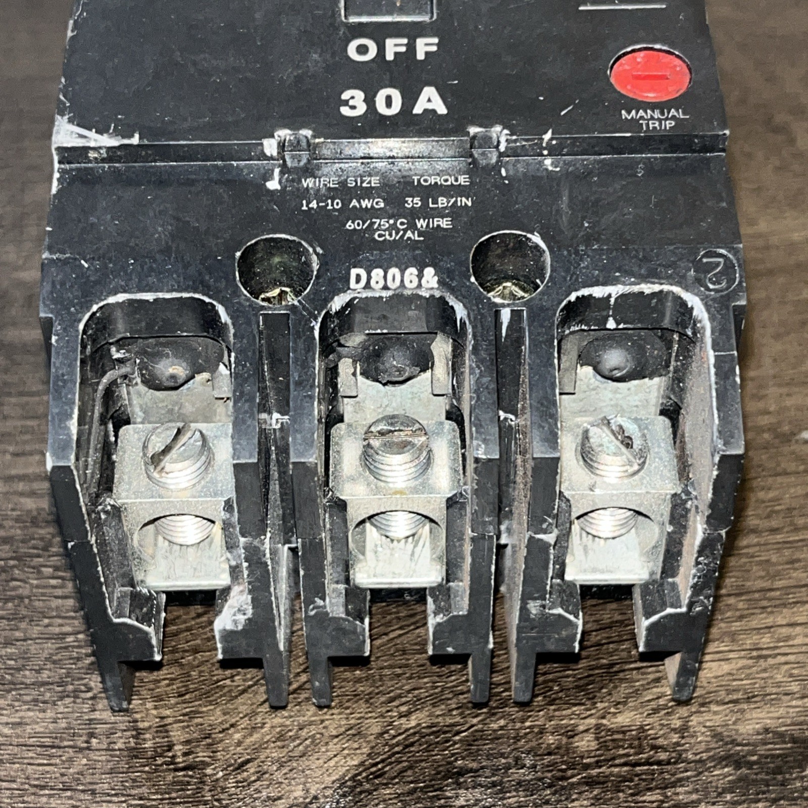 GE TEY330 CIRCUIT BREAKER, 480/277-VOLT, 3-POLE, 30-AMP, BRK / TEY FRAME