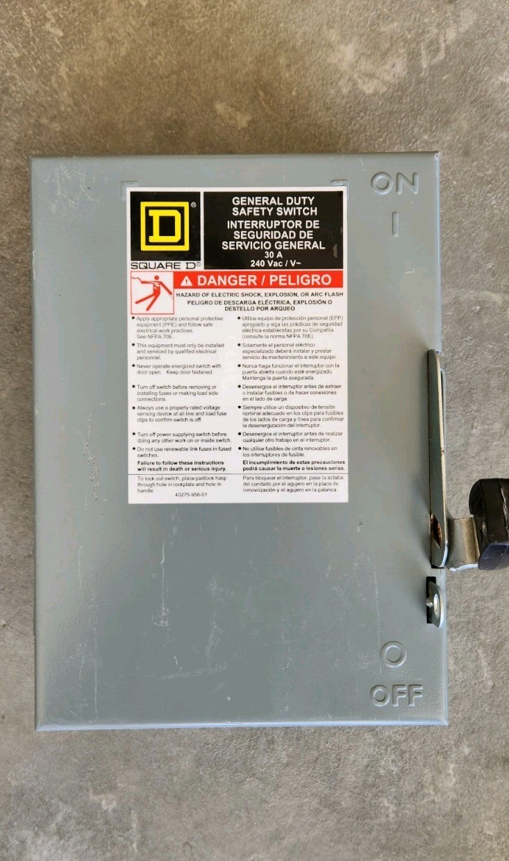 Square D D221NRB General Duty Safety Switch Fusable 30 Amp / 240 V Indoor ✨️📦