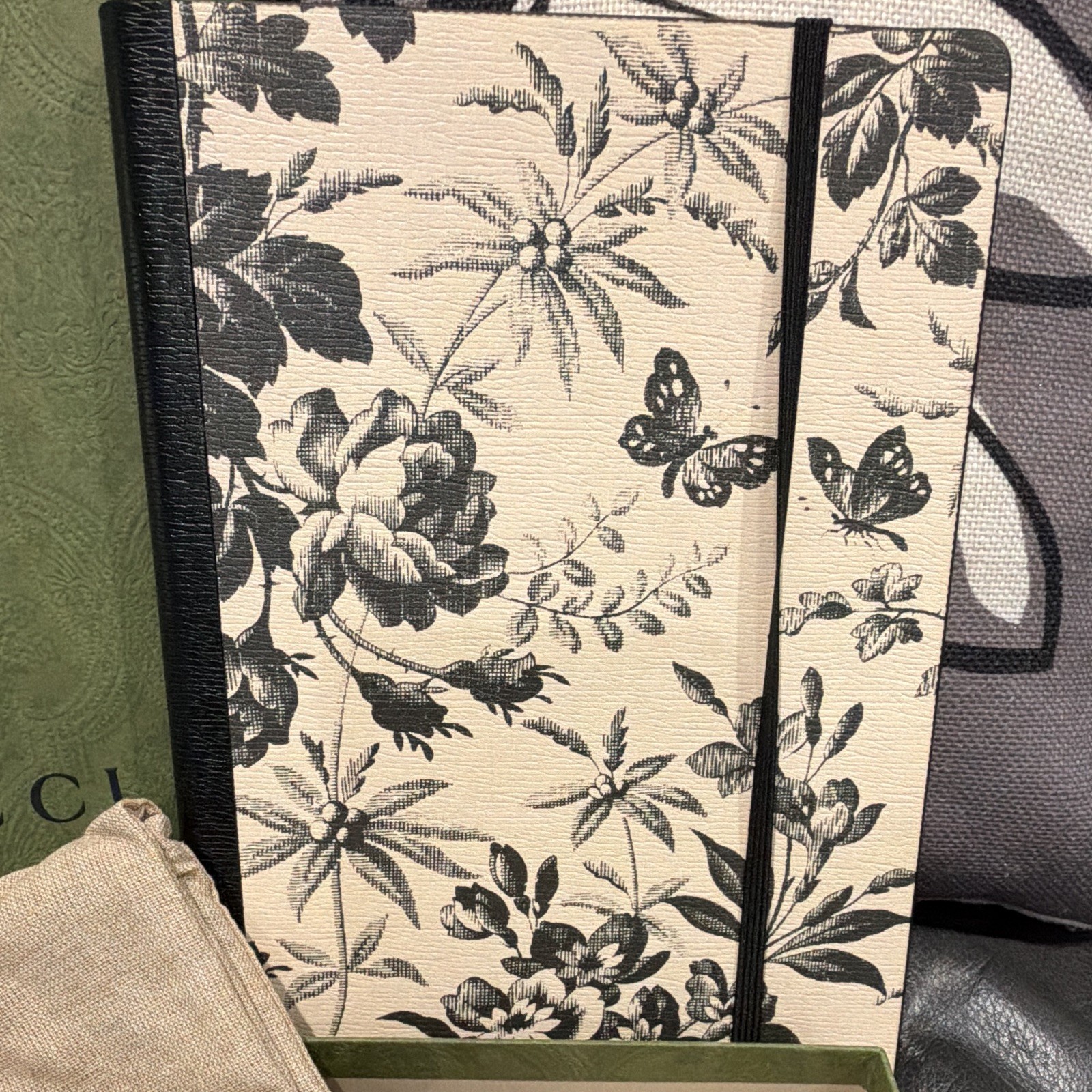 Gucci Floral Print Lined Notebook Journal w/ Elastic Strap in Box
