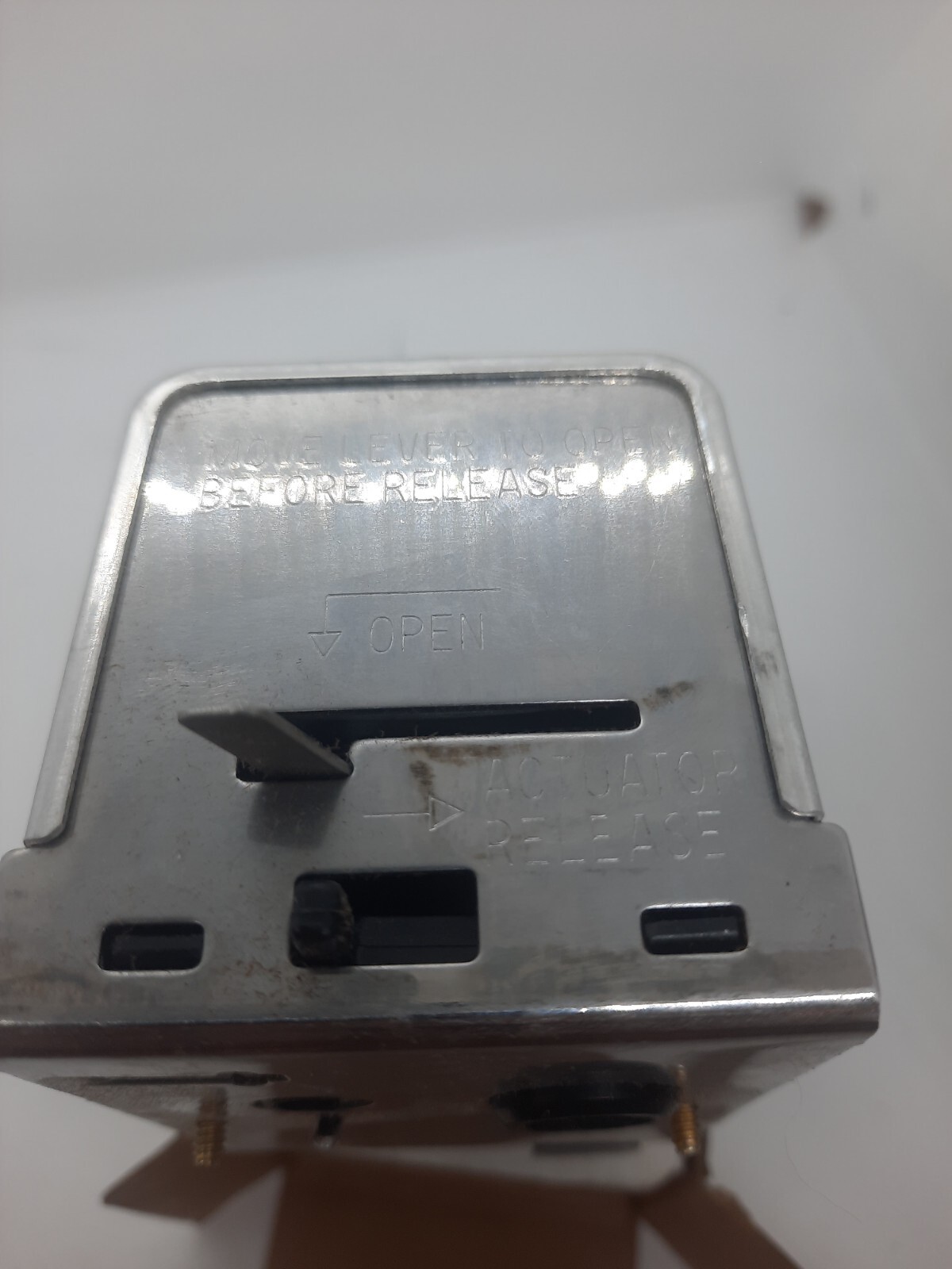 NEW Old Stock Schneider Electric AG13A02A Erie Pop Top Actuator