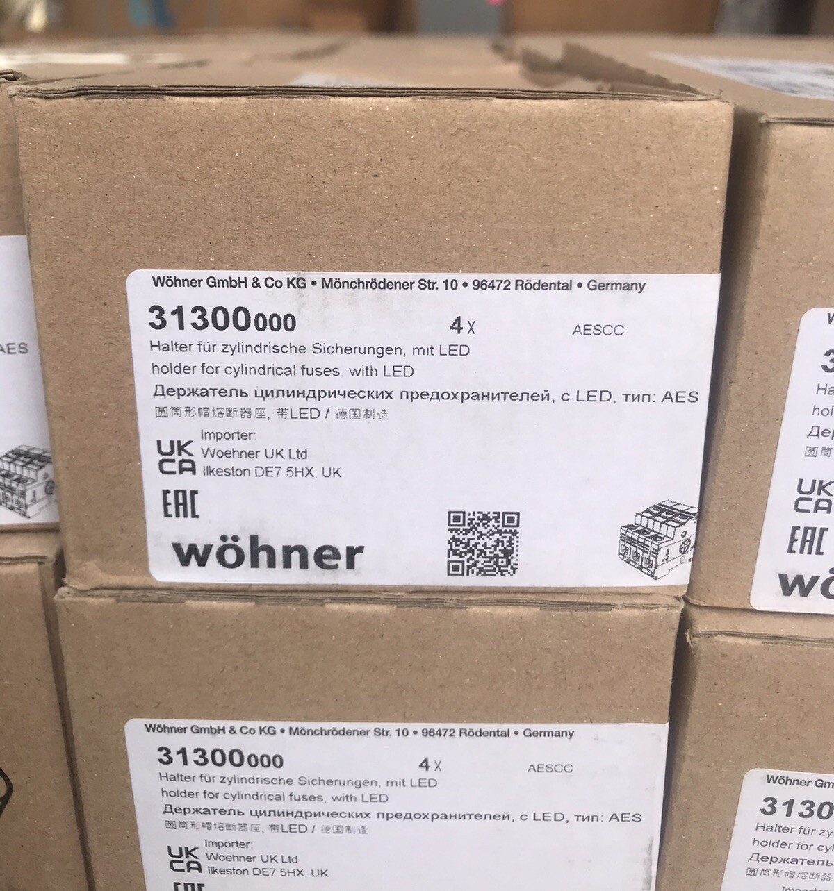 Wohner 31300 [New Case of 4] Class CC 3-Pole Fuse Holder 30A/600V LED Indicator