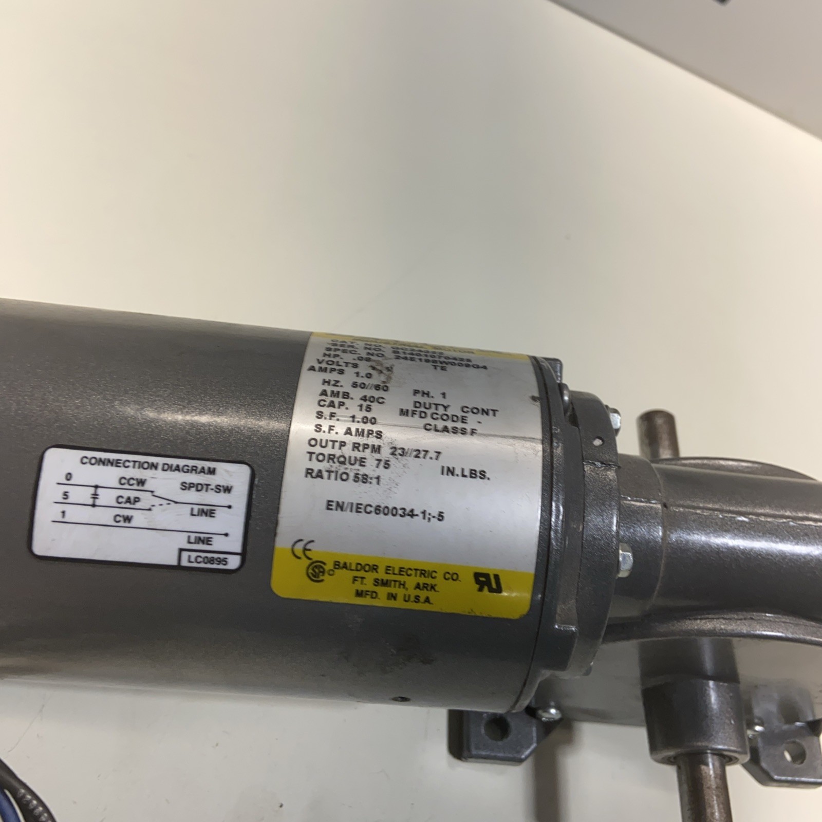 BALDOR GC24322 GEAR MOTOR, .08HP, 115 VOLTS, 1.0 AMPS, 50/60Hz