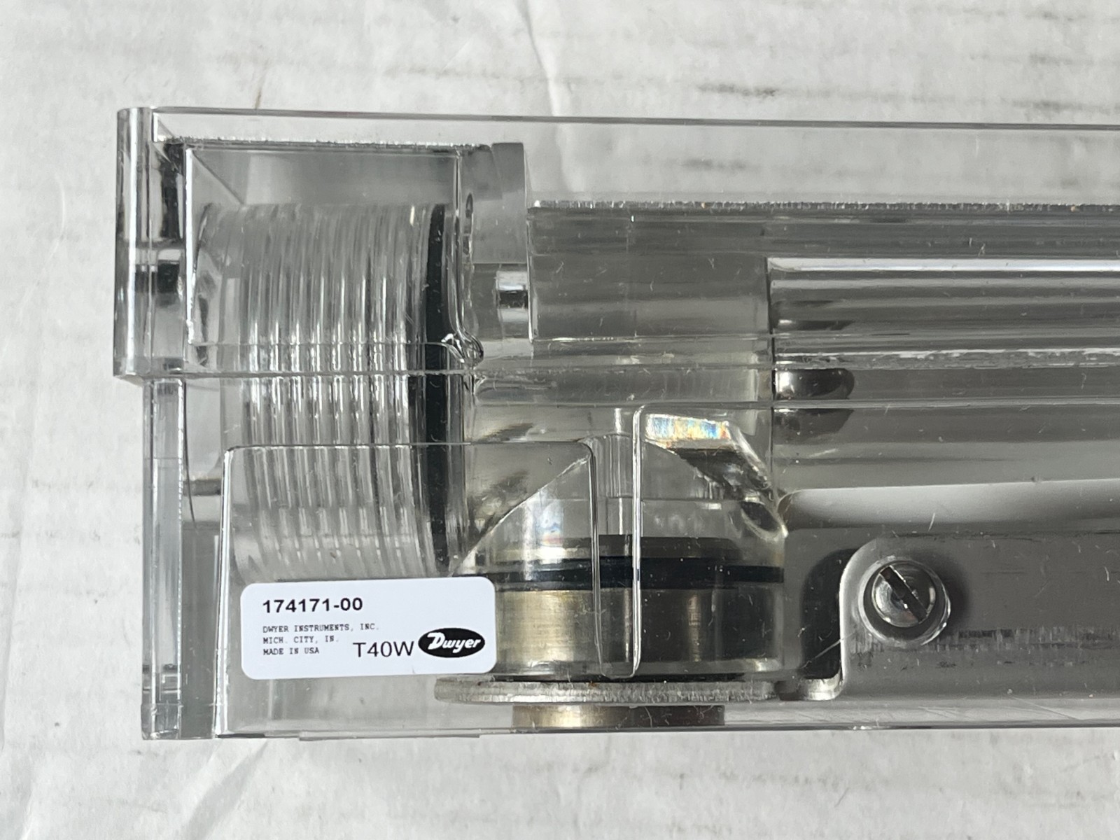 Dwyer Series RMC Rate-Master Flow Meter (174171-00, 0-35 m3/h Air Flow Gage)