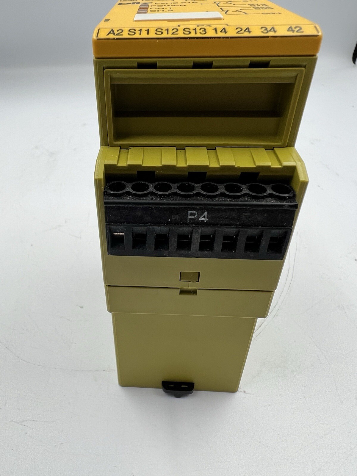 PILZ P2HZ-X1P-120VAC / P2HZX1P120VAC Refurbished Tested Good
