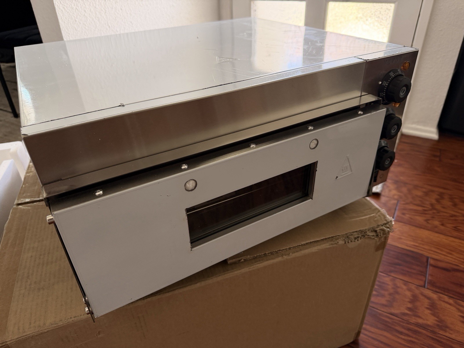 VEVOR Electric Countertop Pizza Oven 16-inch 1700W with Adjustable Temp and Time