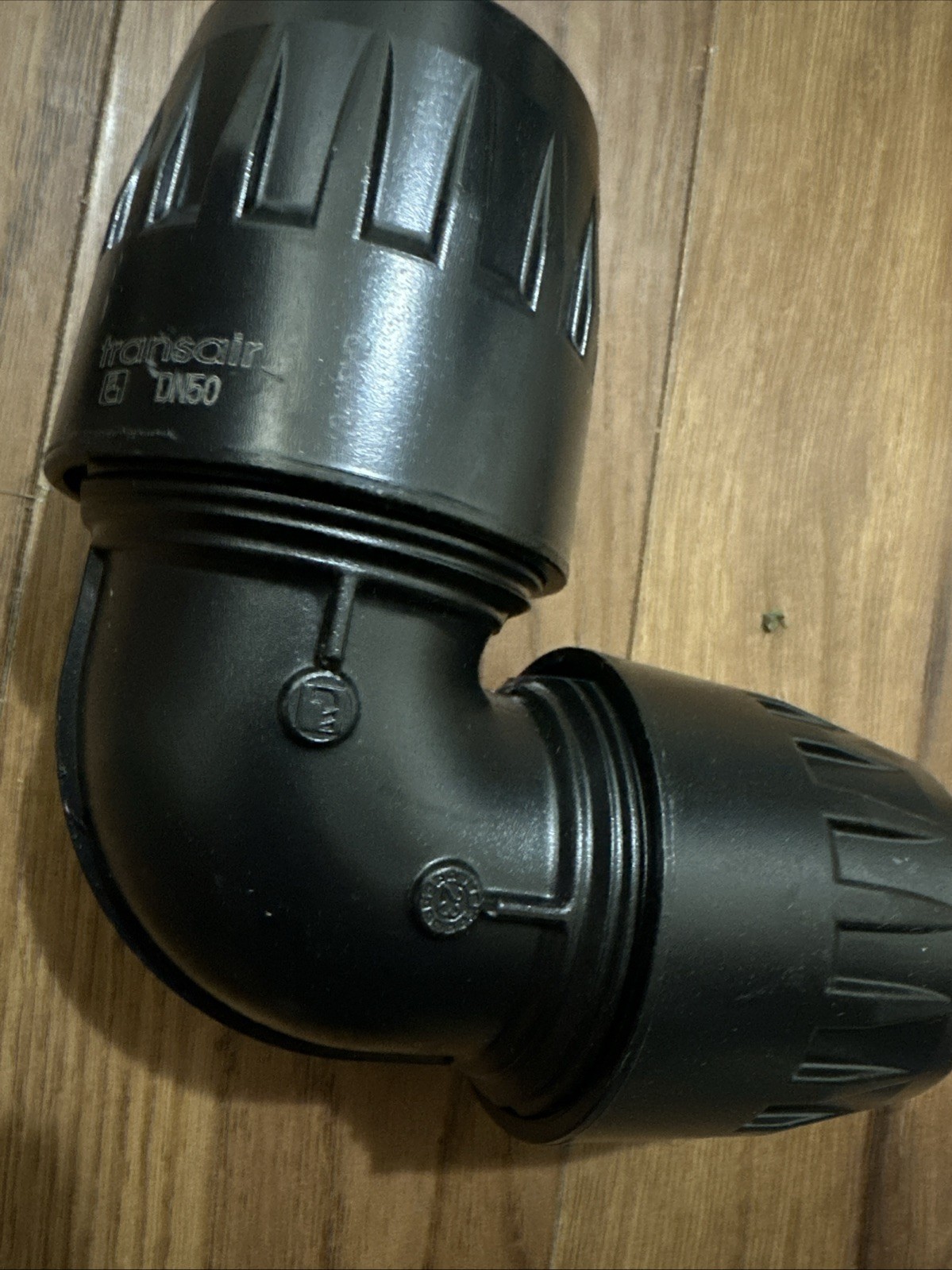 Parker 66025000 90° Elbow, Plug Type Transair 2″ 50mm OD, Fitting 6602 50 00
