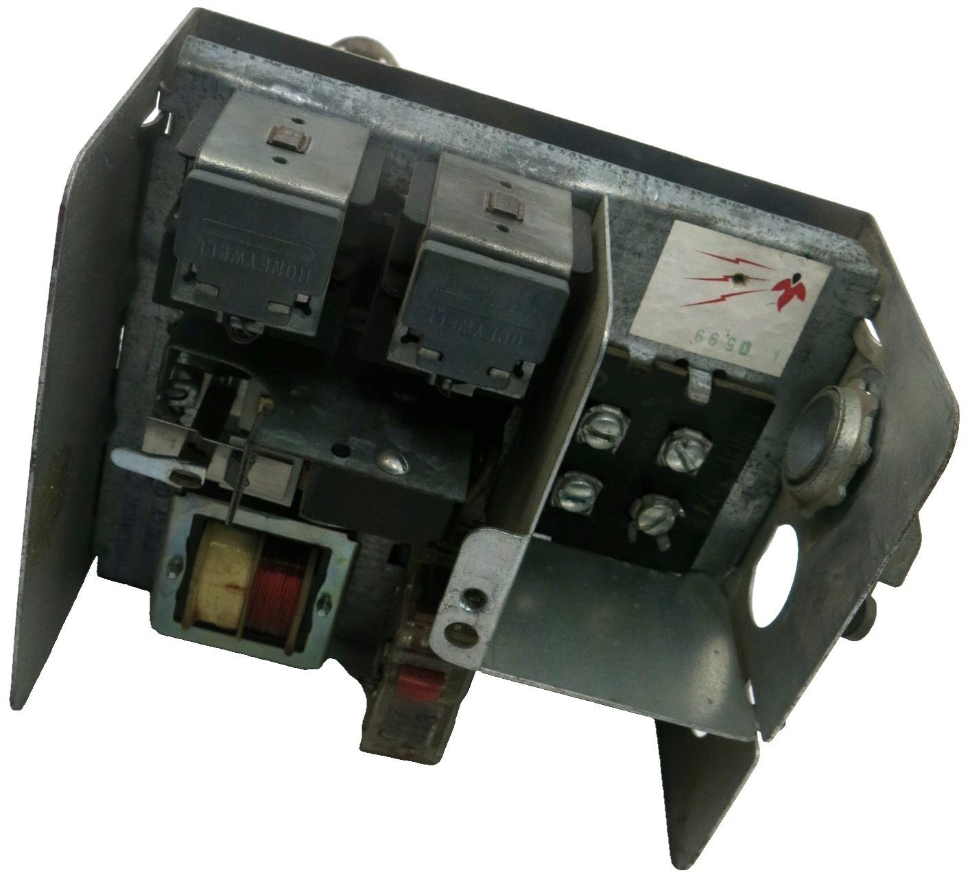 Honeywell RA117A1047 Oil Burner Control For Central Furnace Used
