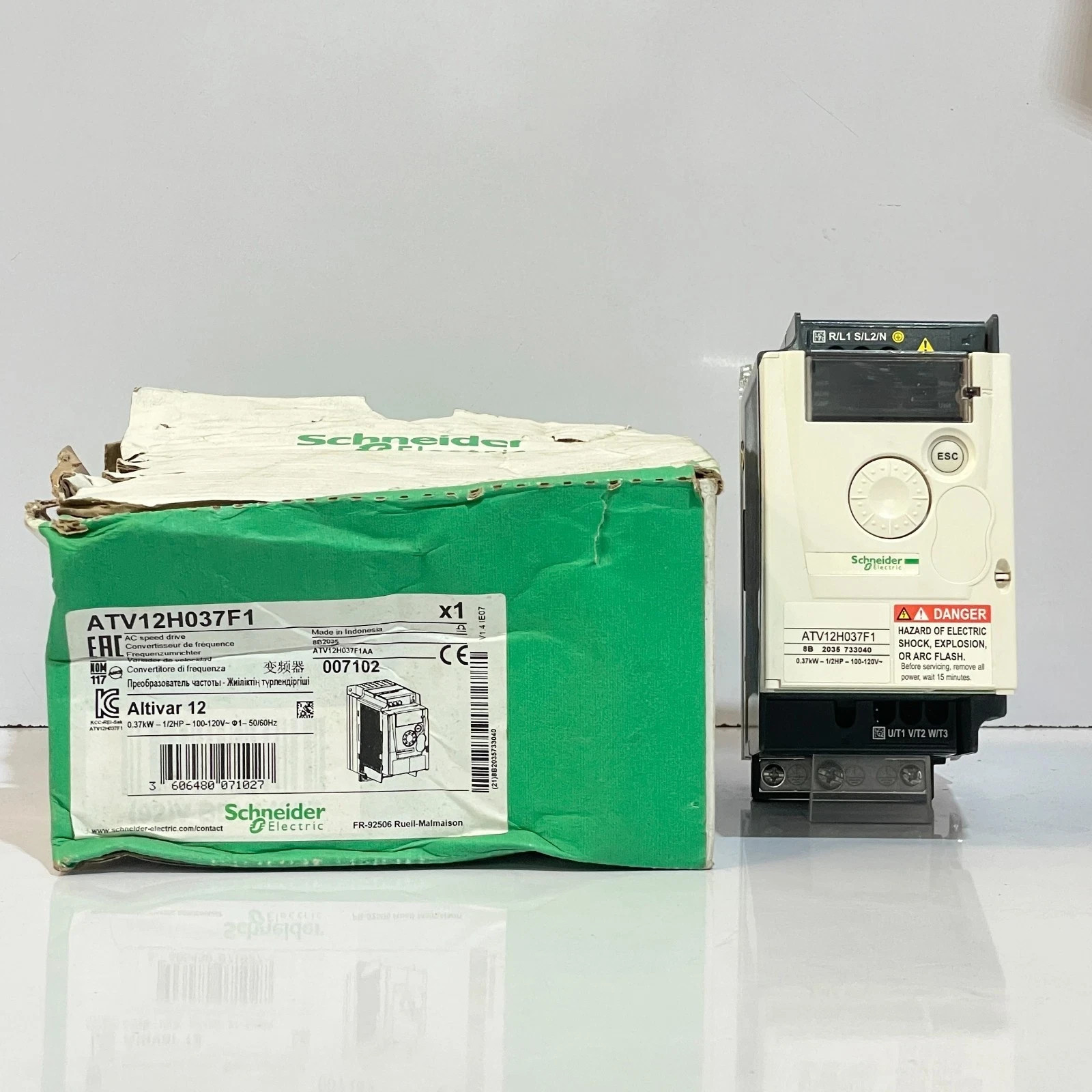 SCHNEIDER ELECTRIC ALTIVAR 12 ATV12H037F1 INVERTER 0.37KW 1/2HP 100-120V