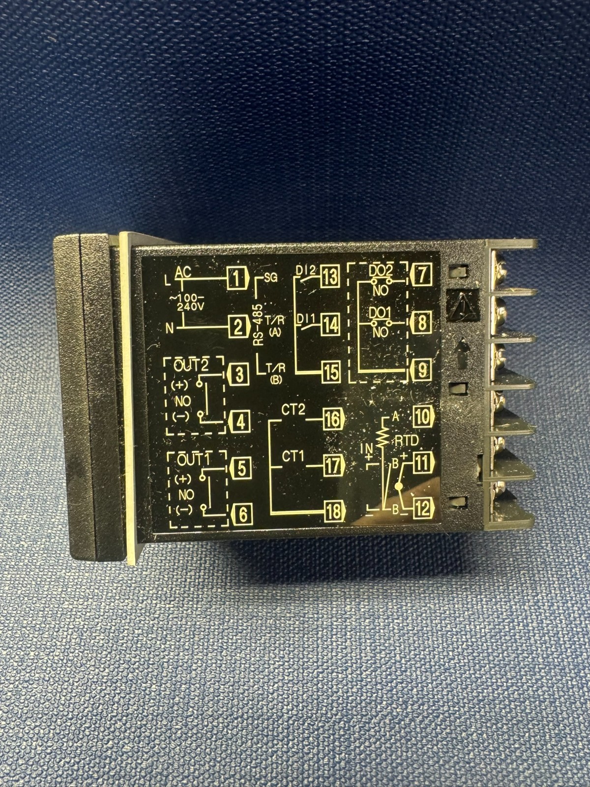 RKC – RB100 Process Temperature Controller – AJB9 – 2192 Degrees F. 100-240V AC