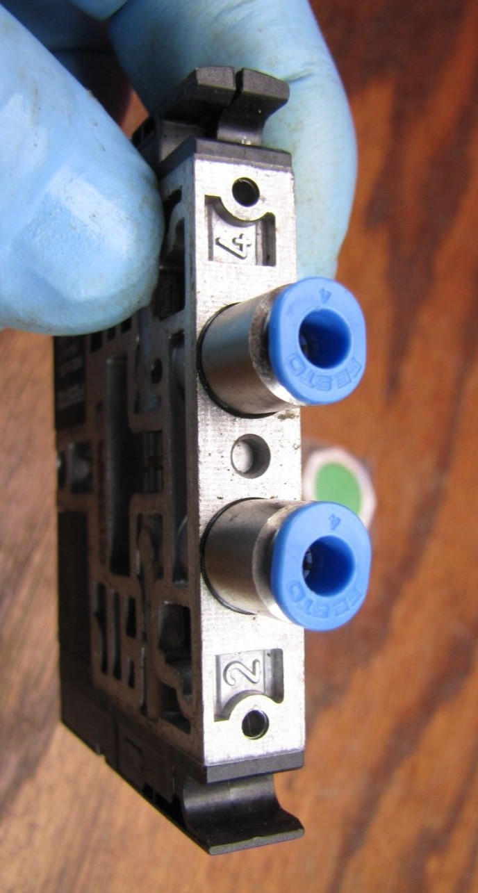 Festo Solenoid Valve MSZC-3-21 DC 21V 0.46W 384163 IP00/65 w/ 161417 P2023
