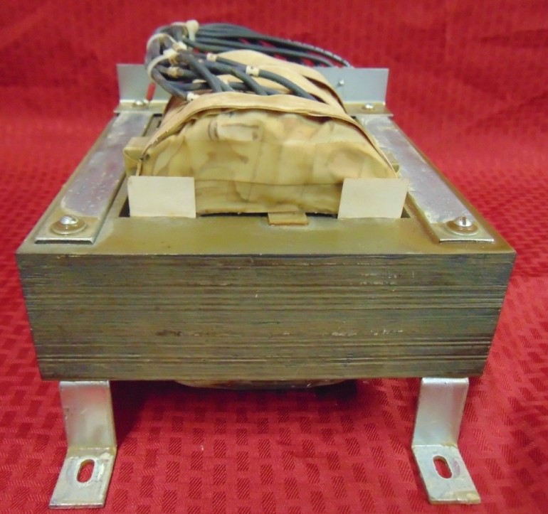 LENCO ELECTRONICS CVS-1500-120/240-50/60, CONSTANT VOLTAGE TRANSFORMER, 1500VA