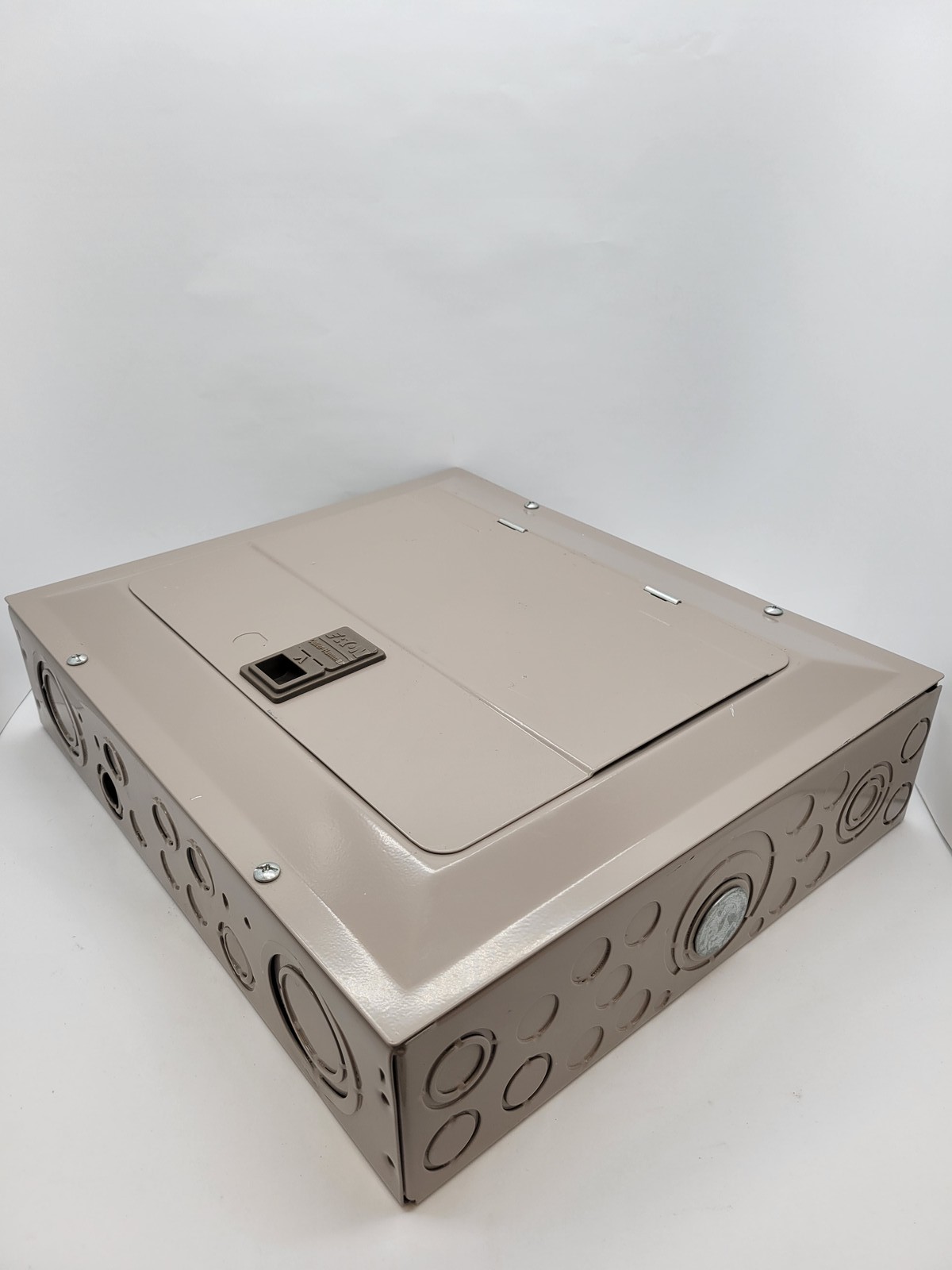 Eaton CH12L125B Main Load Center w Breakers 125A 120/240V 12Cir 1PH 25KA Type 1