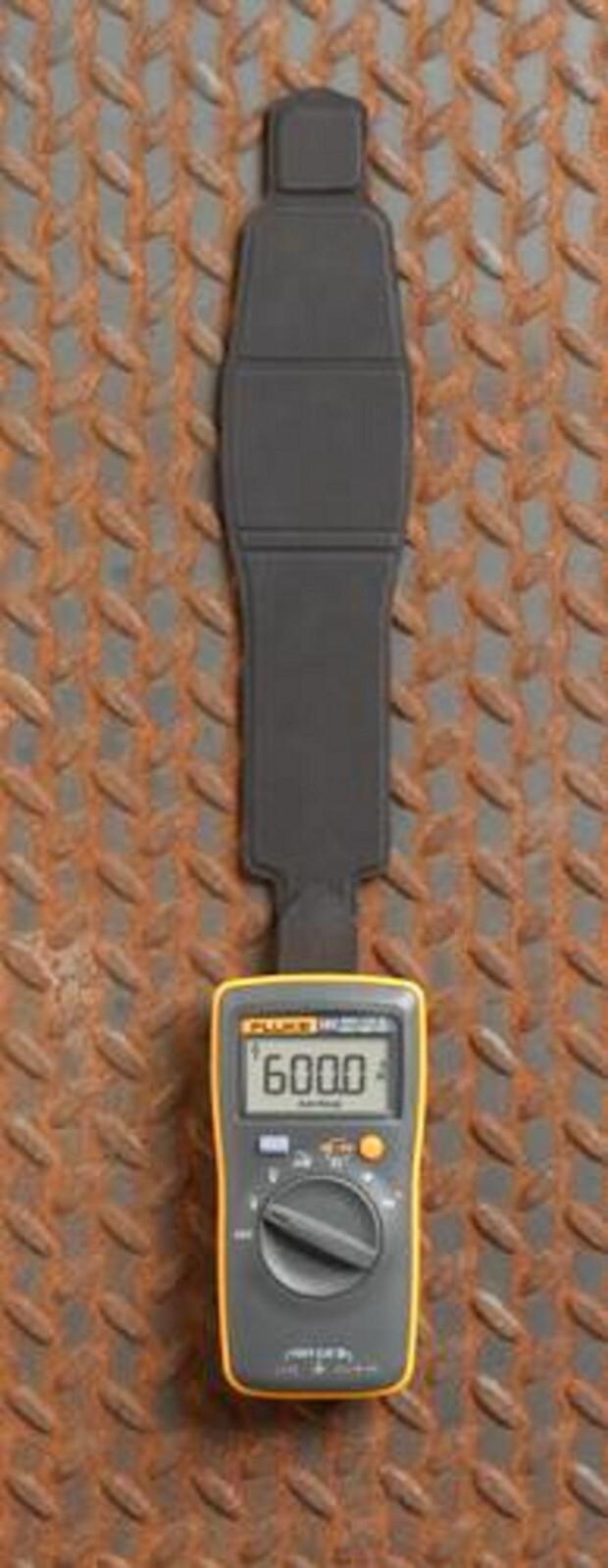 Fluke 107 AC DC Current Handheld Digital Multimeter From Japan New *2