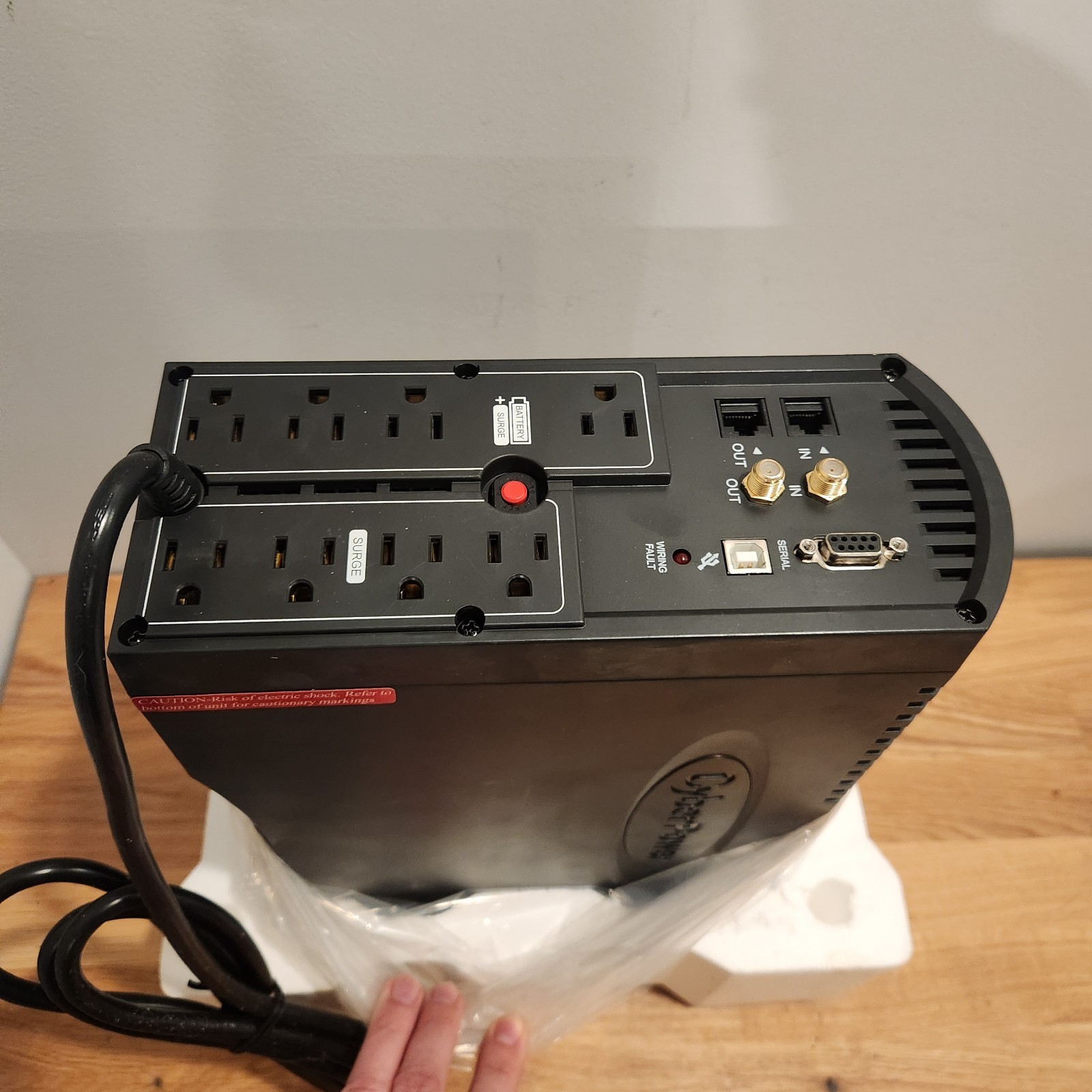 CyberPower CST1300AL Battery Backup Auto Voltage Regulation 1300VA 810W 120V