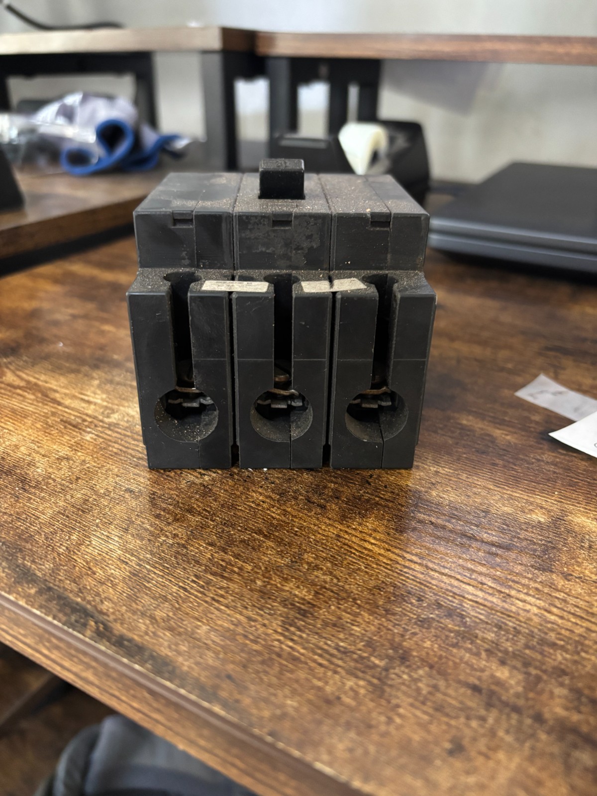 EHB34030 Square D Circuit Breaker 3 pole 30A