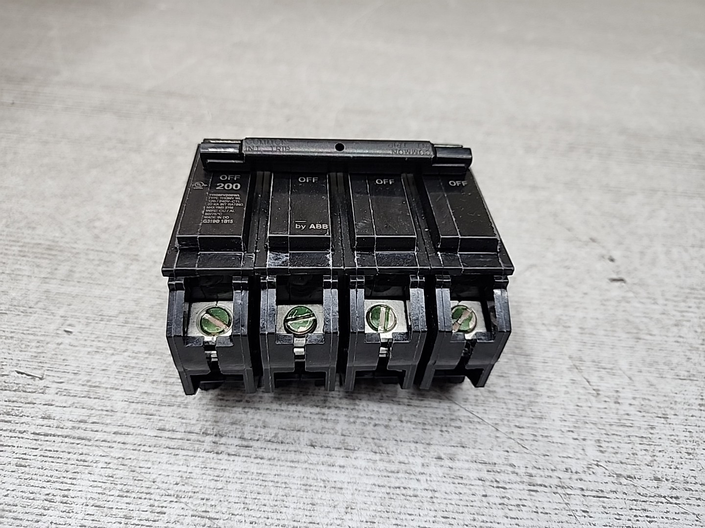GE THQMV200WL 200 Amp 120/240 Volt 2-Pole Plug-In Mount  Main Circuit Breaker