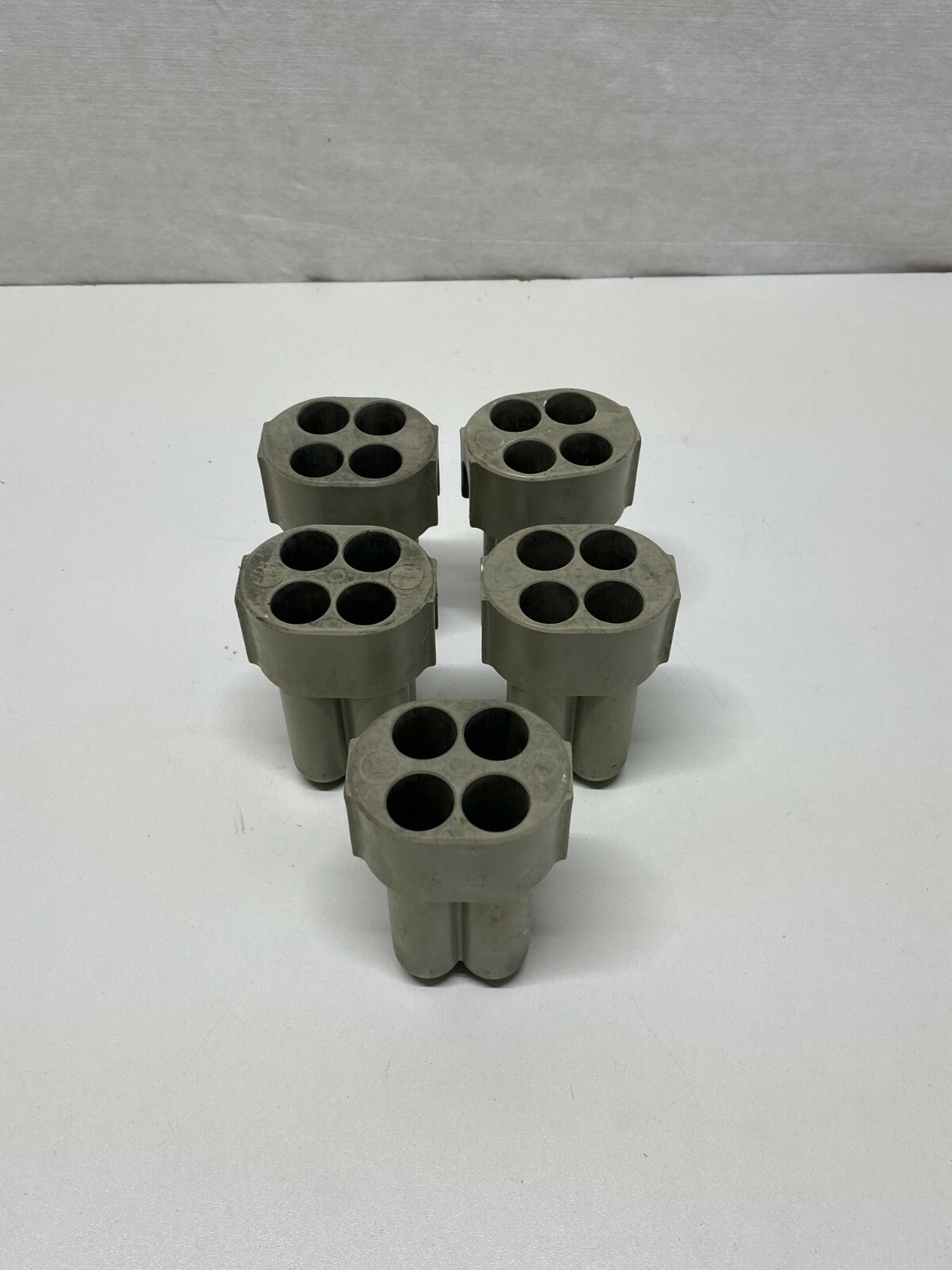 J12: Set of 4 CENTRIFUGE SWING ROTOR BUCKET ADAPTER
