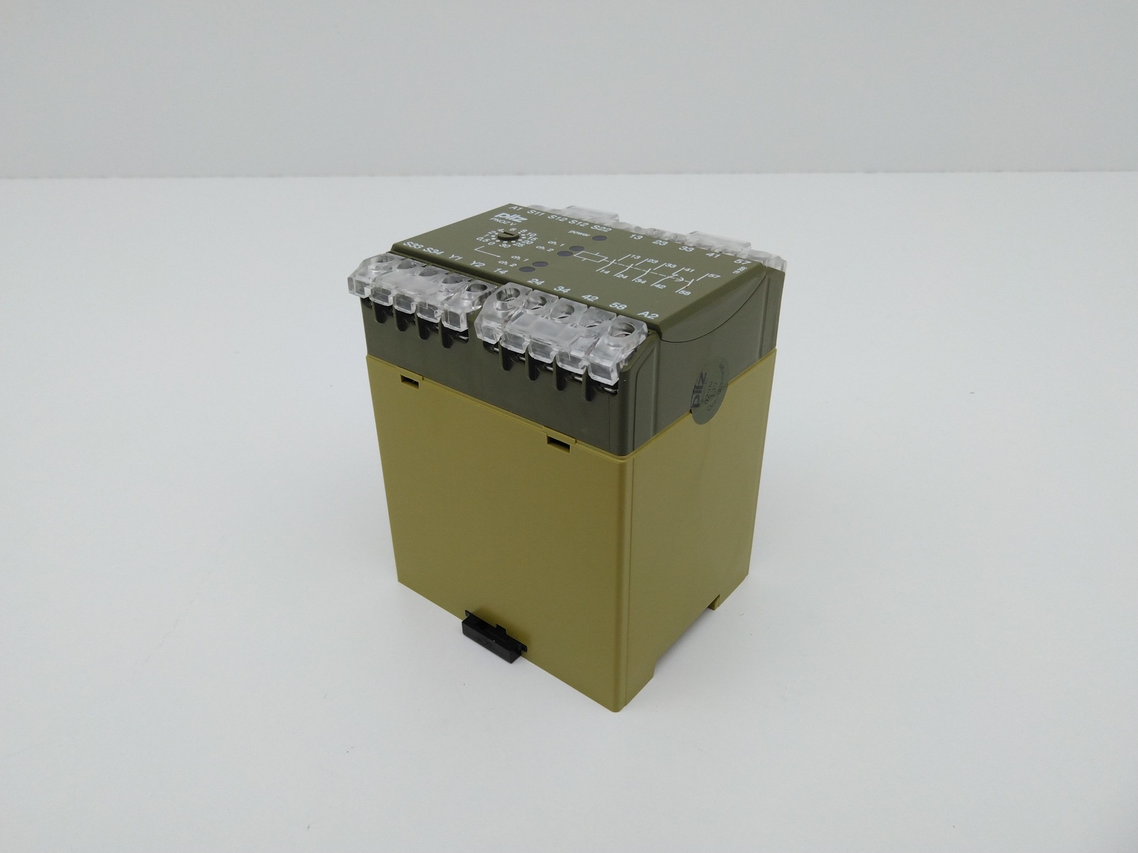 Pilz 474790 PNOZ V 30S 1SZ/1O Safety Relay