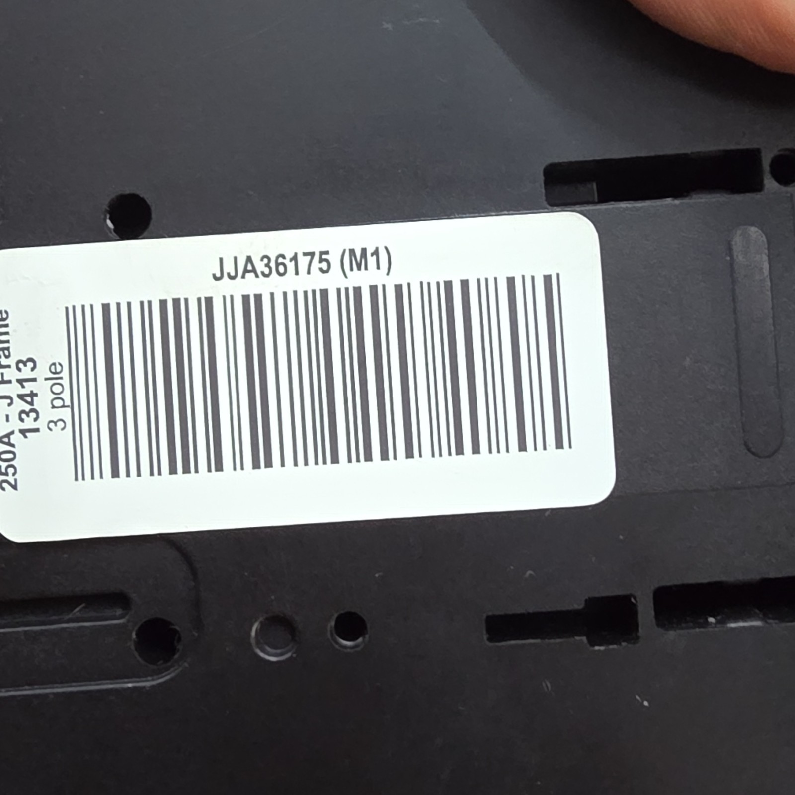 Square D PowerPact J JJA36175 Circuit Breaker 175A 3 Pole 600VAC Trip Indicator