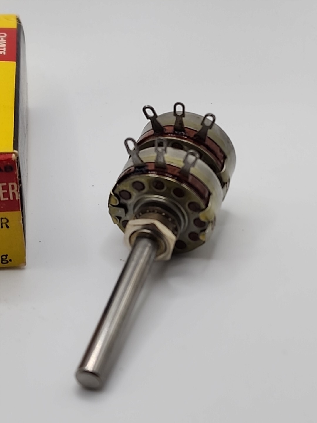 Ohmite CCU-2541 Potentiometer 2 Watt Type AB 0.25 Meg. OHMS Nos