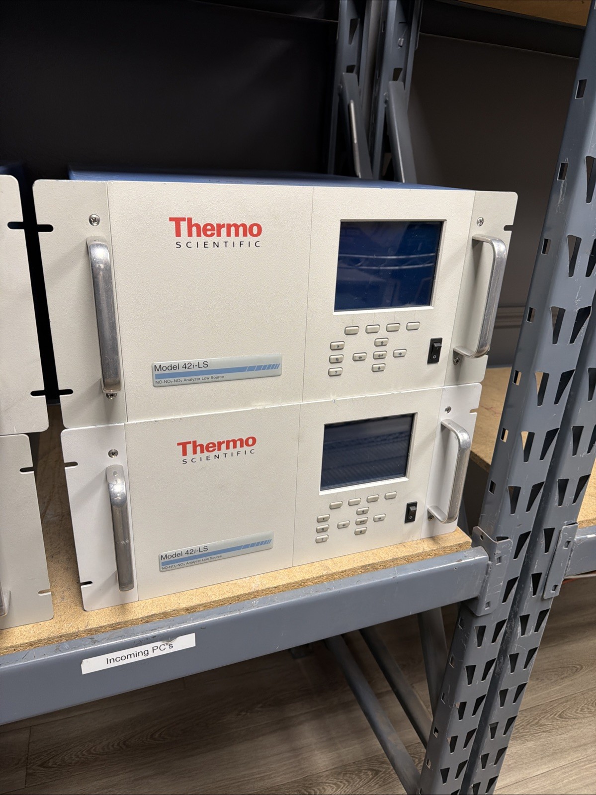 Thermo Scientific 42i-LS NO/NO2/NOx Analyzer 42ILS-ANSSPCA w/Adapter