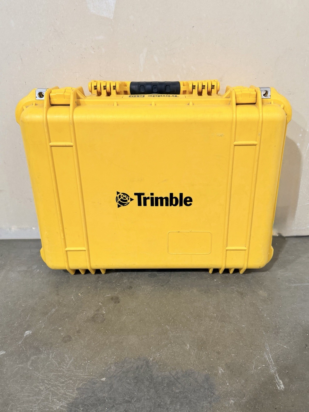 Trimble R10 Single Rover or Base Receiver & Data Collector Carrying Case