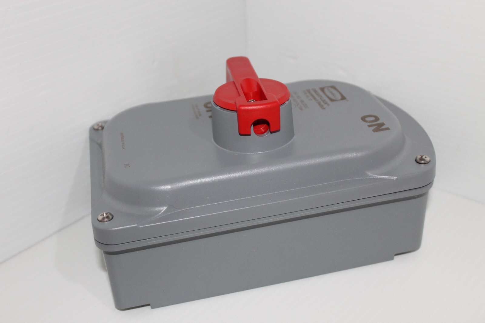 ⭐NEW IN BOX⭐ HUBBELL HBLDS30 CIRCUIT LOCK 30-Amp DISCONNECT SWITCH 600V 30A