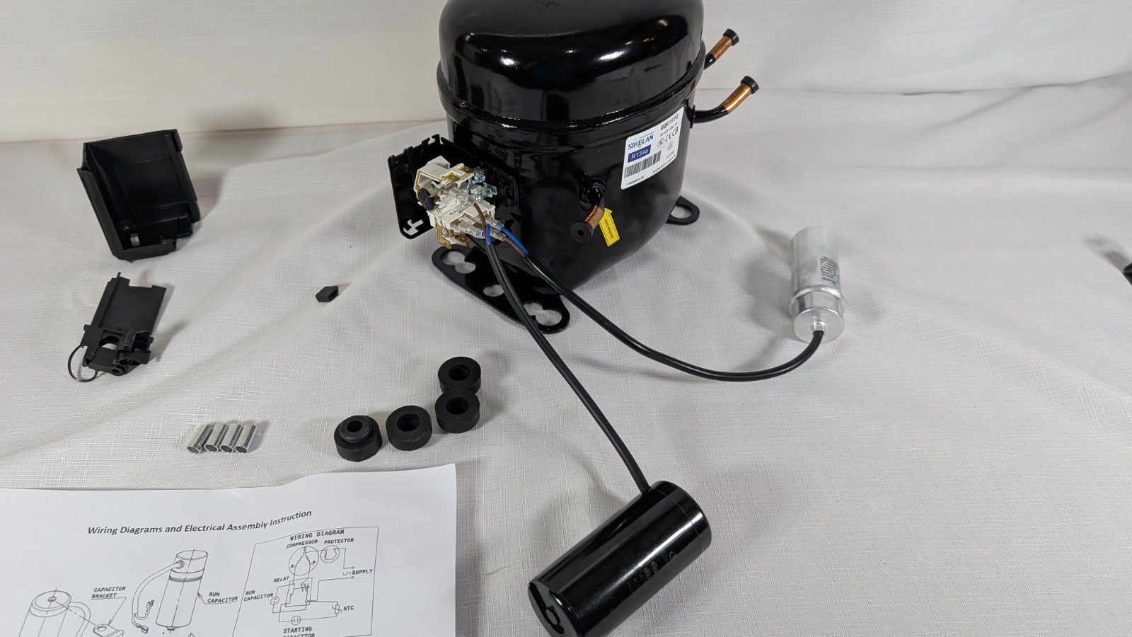 Sikelan GQR19TG Refrigeration Compressor 3/4HP 5613BTU 220-240V R134a HBP