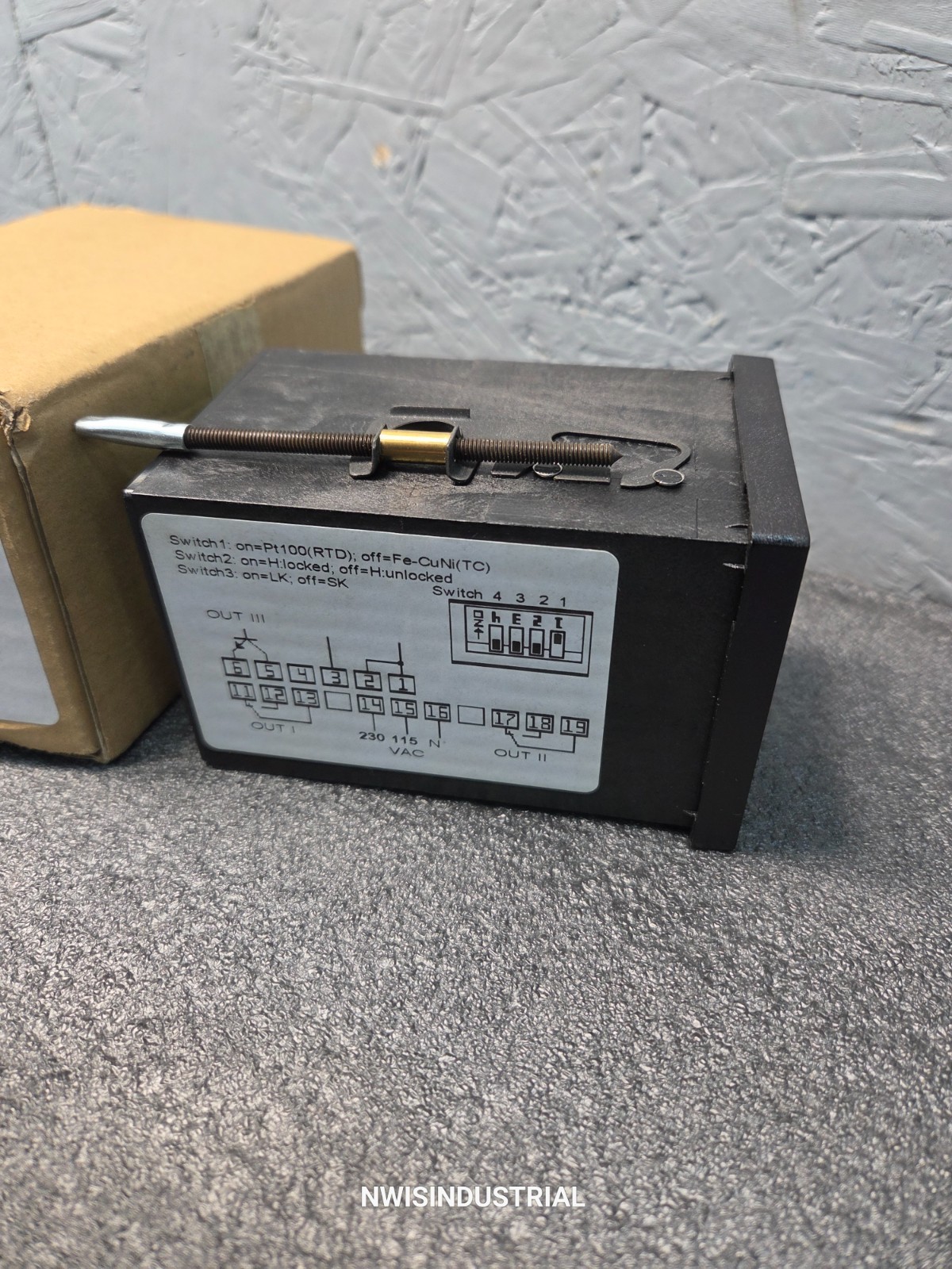 Homag R 1040-1-HO2-1 Temperature Controller 115/230VAC, 4-008-40-0