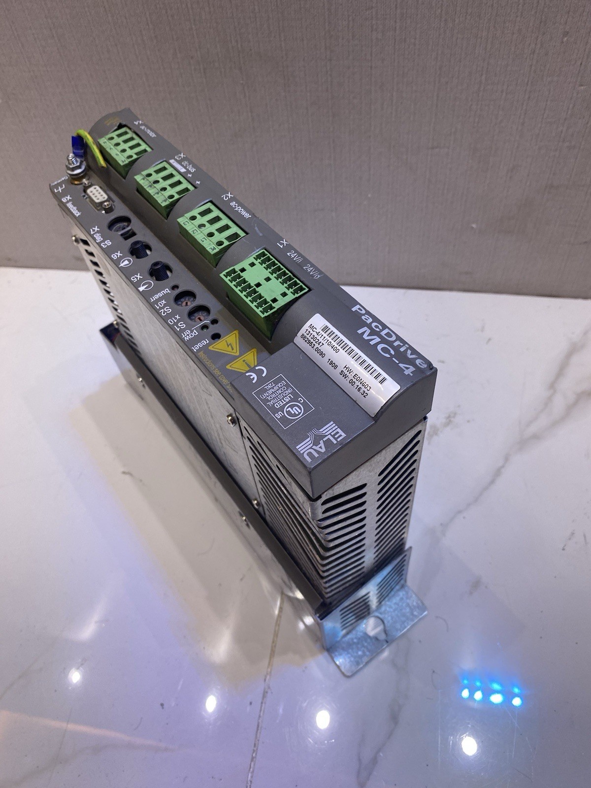 Schneider MC-4 PacDrive MC-4/11/10/400 , SW: 00.16.32