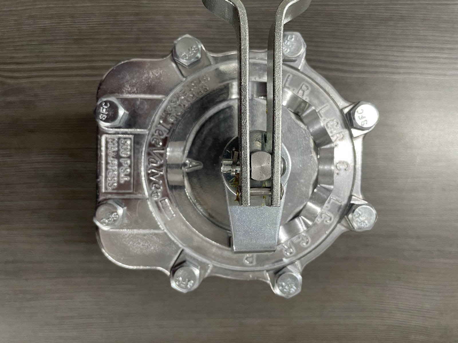 TeeJet AA17L TEEVALVE 3 Section Boom Controller Valve 3/4″ Inlet MAKE AN OFFER