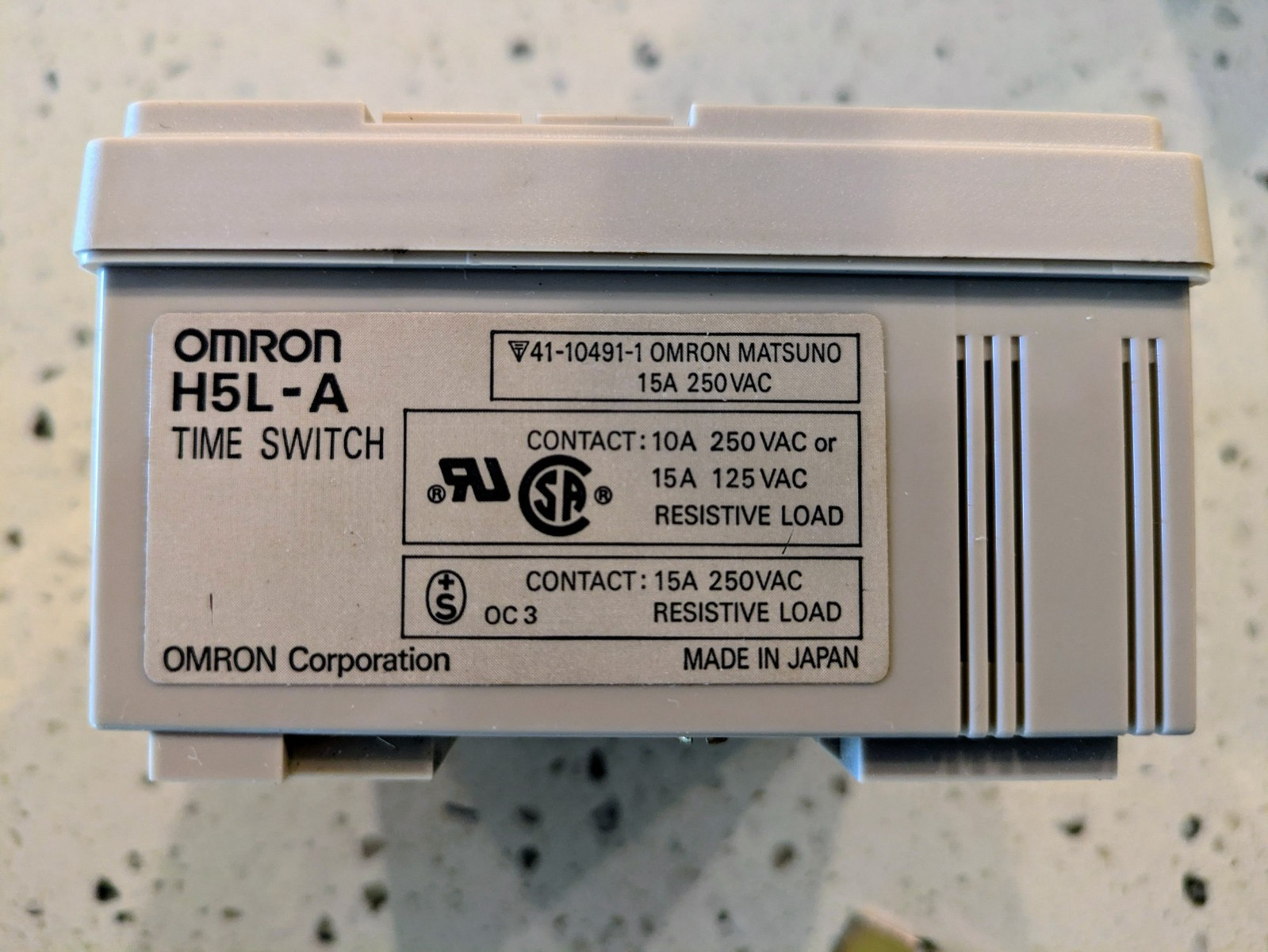 OMRON H5L-A; 24h, 7day Time Switch – Free Shipping