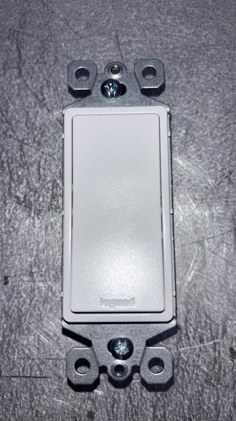 LIGHT SWITCH – Legrand TM870W Single-Pole Switch 15A 120/277V White