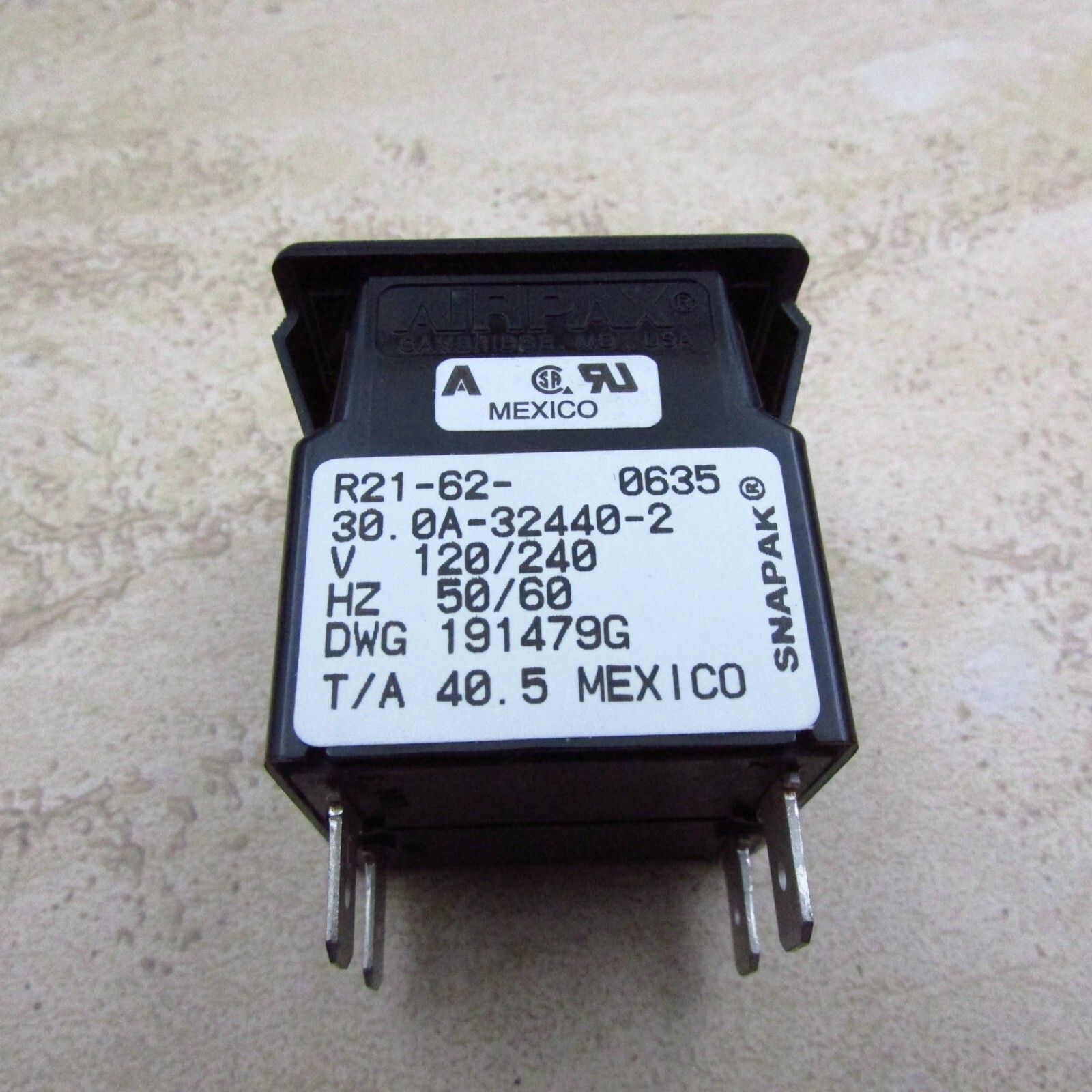AIRPAX R21-62-30.0A-32440-2 Rocker Switch On/Off 30 Amp Circuit Breaker Snapak