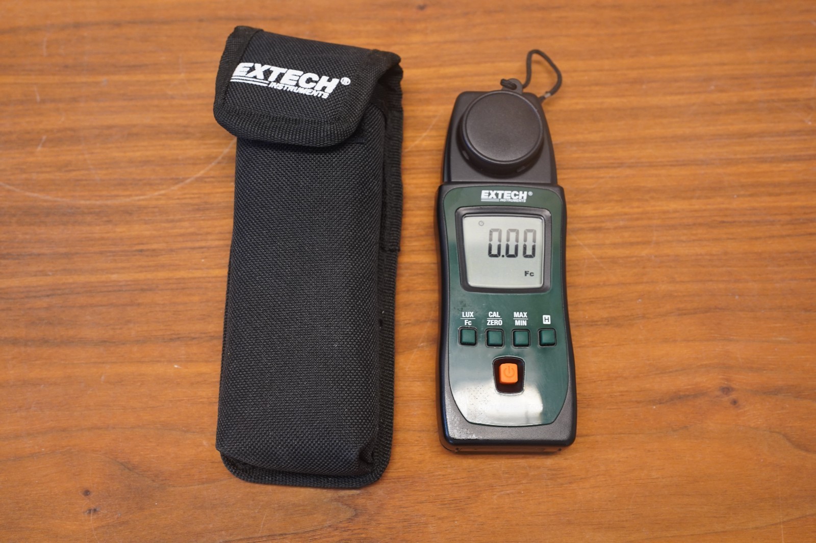 Extech LT505 Pocket Light Meter – Candle Meter, Measures Ambient Light for Photo