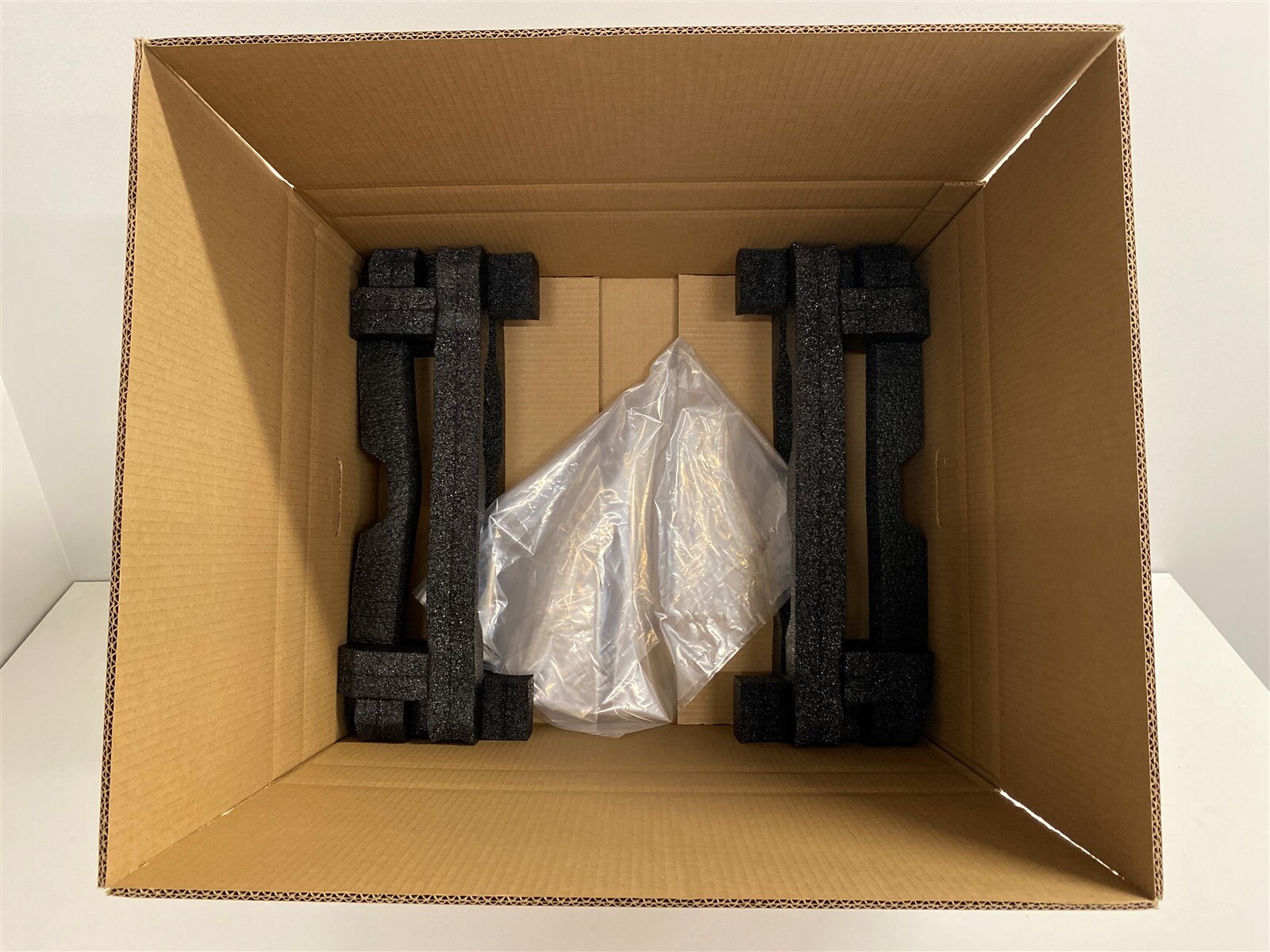 Networking Switch Shipping Box – Double Wall 26.5″x21.25″x9.5″ Foam Inserts
