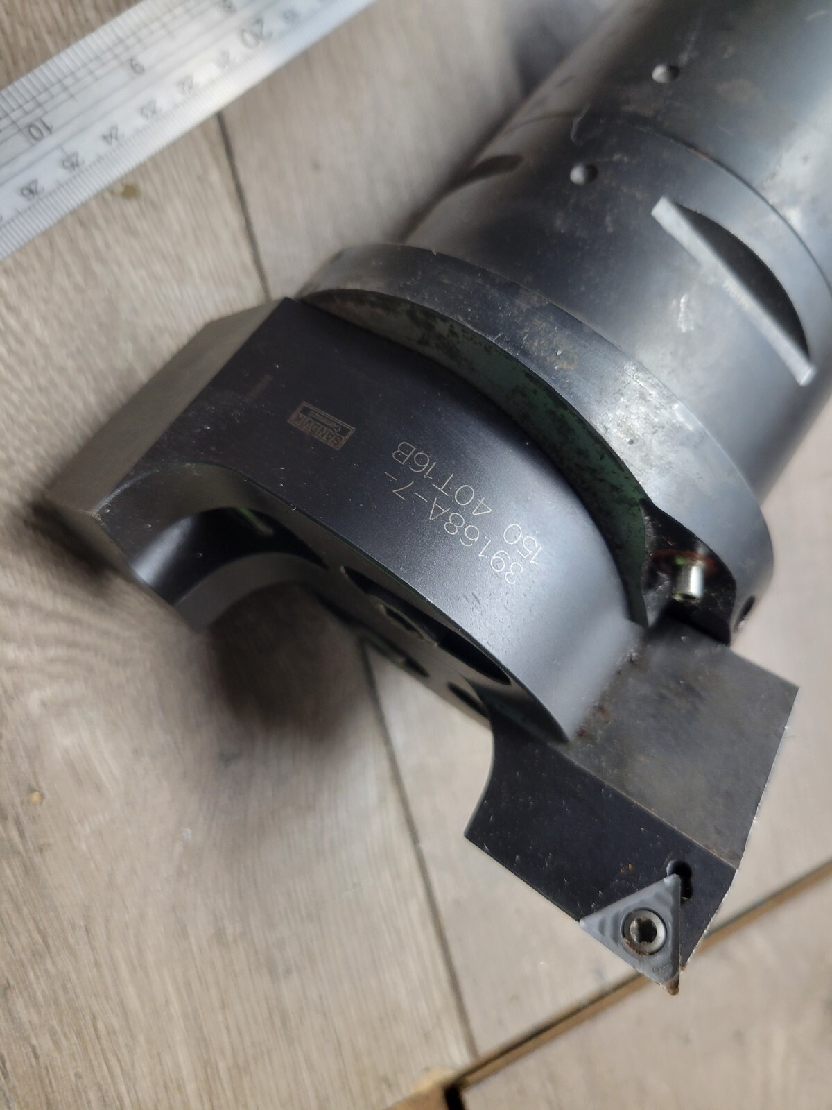 SANDVIK VARILOCK ADJUSTABLE TWIN BORE HEAD 99 – 150 W/ CAT 50 SHANK