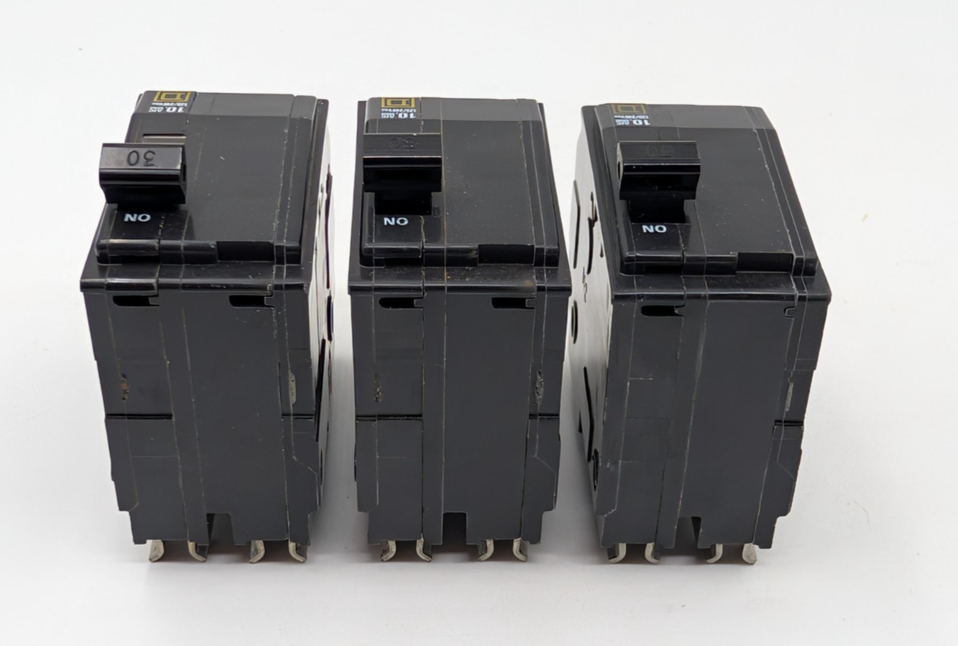 Square D QO230 30 AMP 2 Pole Yellow Face Breakers – Set of Three